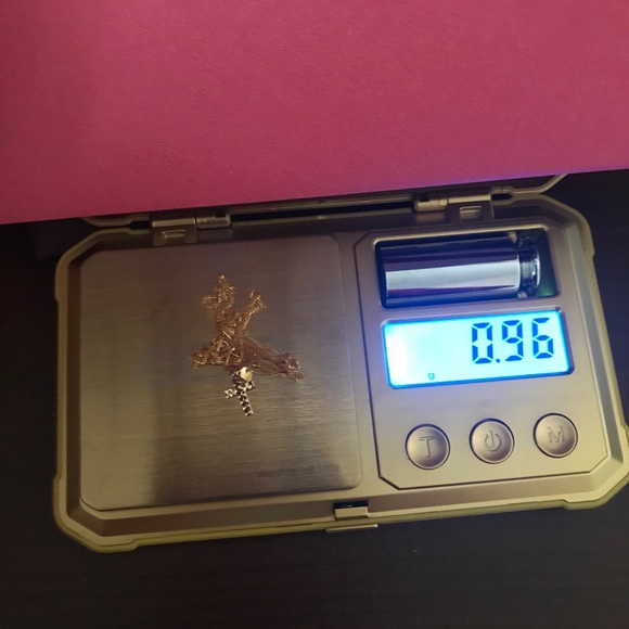 Real 18K gold Necklace with Cross pendant - Picture 4 of 4